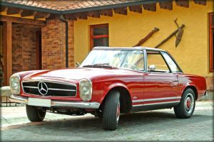 Restauración <em>Restauración de Automóviles Mercedes Clásicos</em>