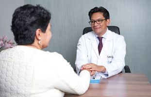 analisis cancer prostata quito OncoQuito Clínica de Oncología