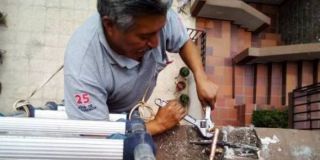 empresas fontaneria quito SERVIDESTAPES ( Matriz) Destapes en Quito, Mantenimiento de Cisternas, Reparación Tubos de Cobre, Destapes sin Romper, Destape de Cañerias
