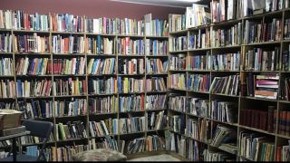 librerias antiguas en quito LibreriaBOOKSenQUITOLibros de segunda mano.Venta/Compra/Intercambio.